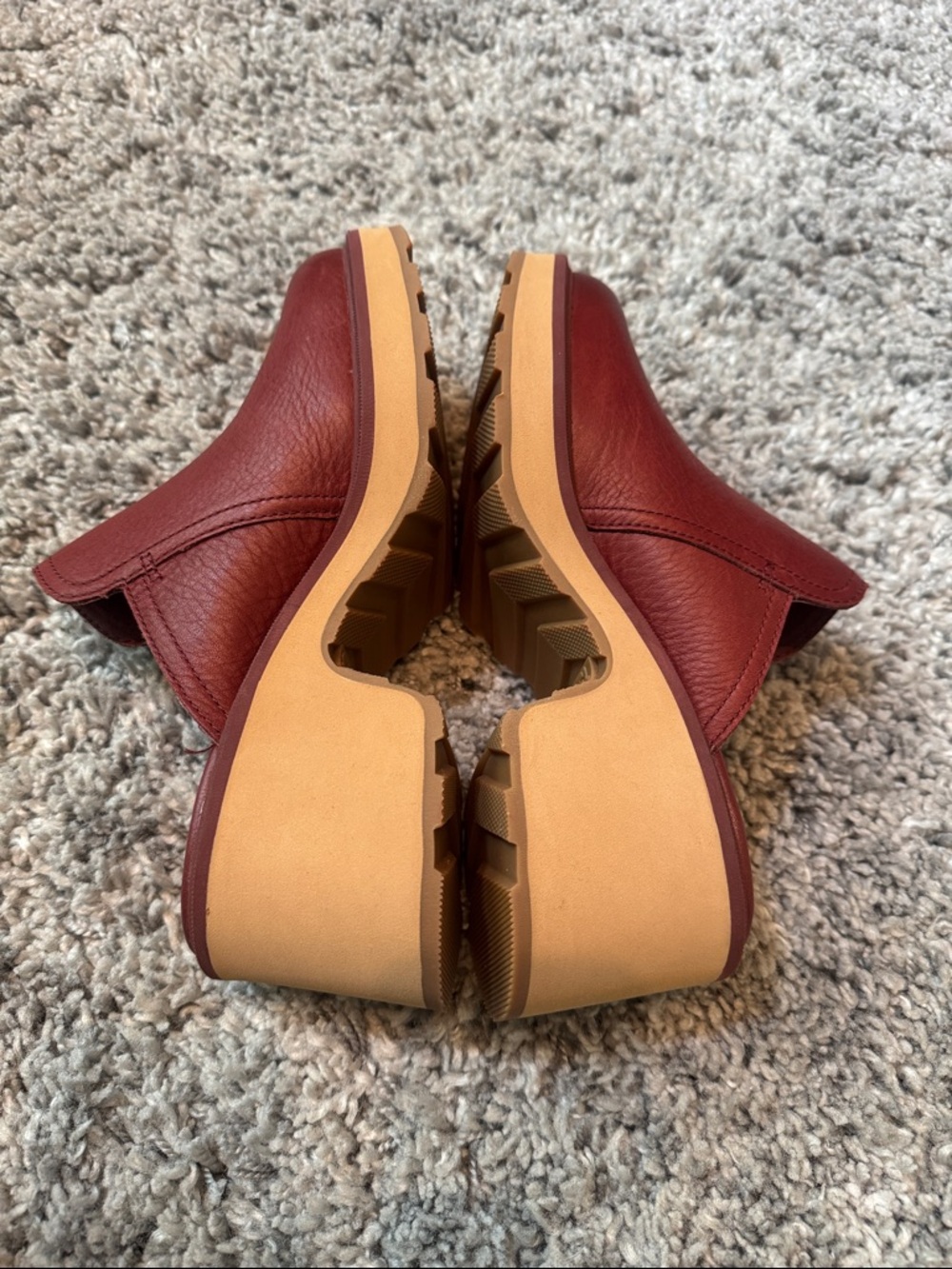 Sorel Women's Brick Red Leather Slip-On Clog Mule - Picture 5 of 5